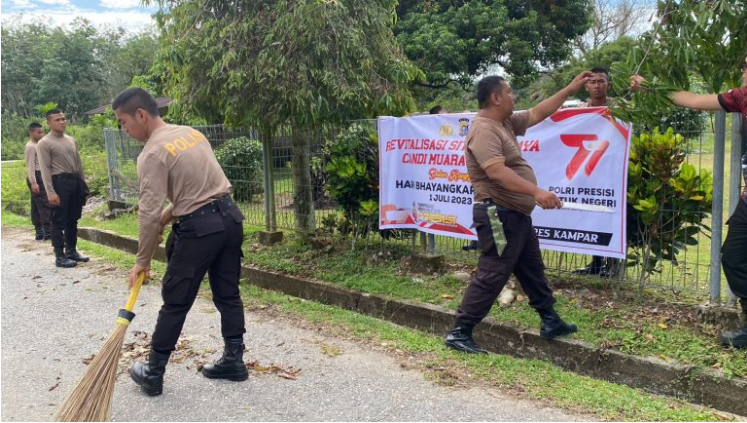 Polres Kampar laksanakan revitalisasi di Candi Muara Takus Dalam Rangka HUT Bhayangkara Ke-77